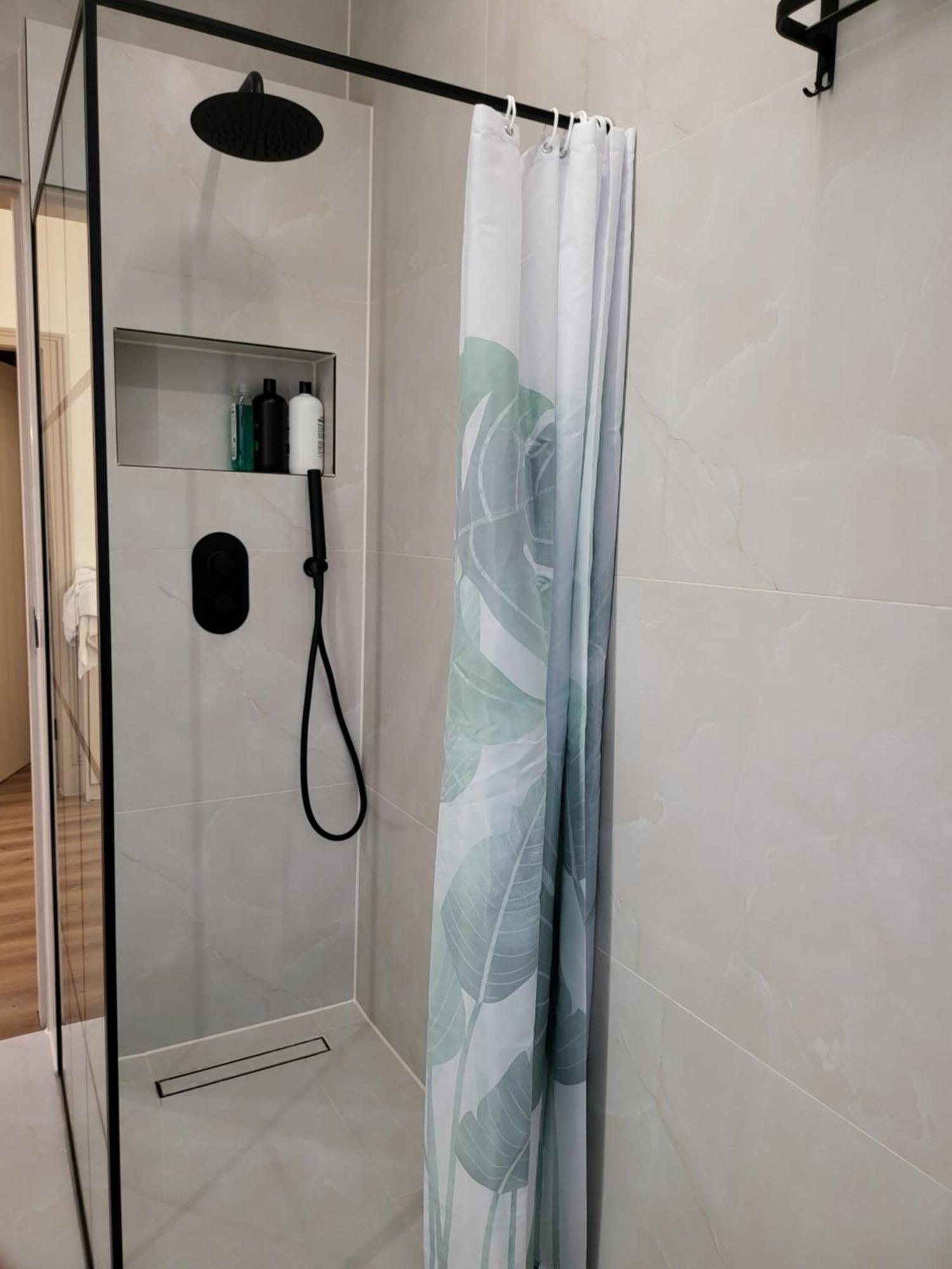 Country Style Modern Self Catering 3 Bedroom Bungalow In Blackpool Bagian luar foto