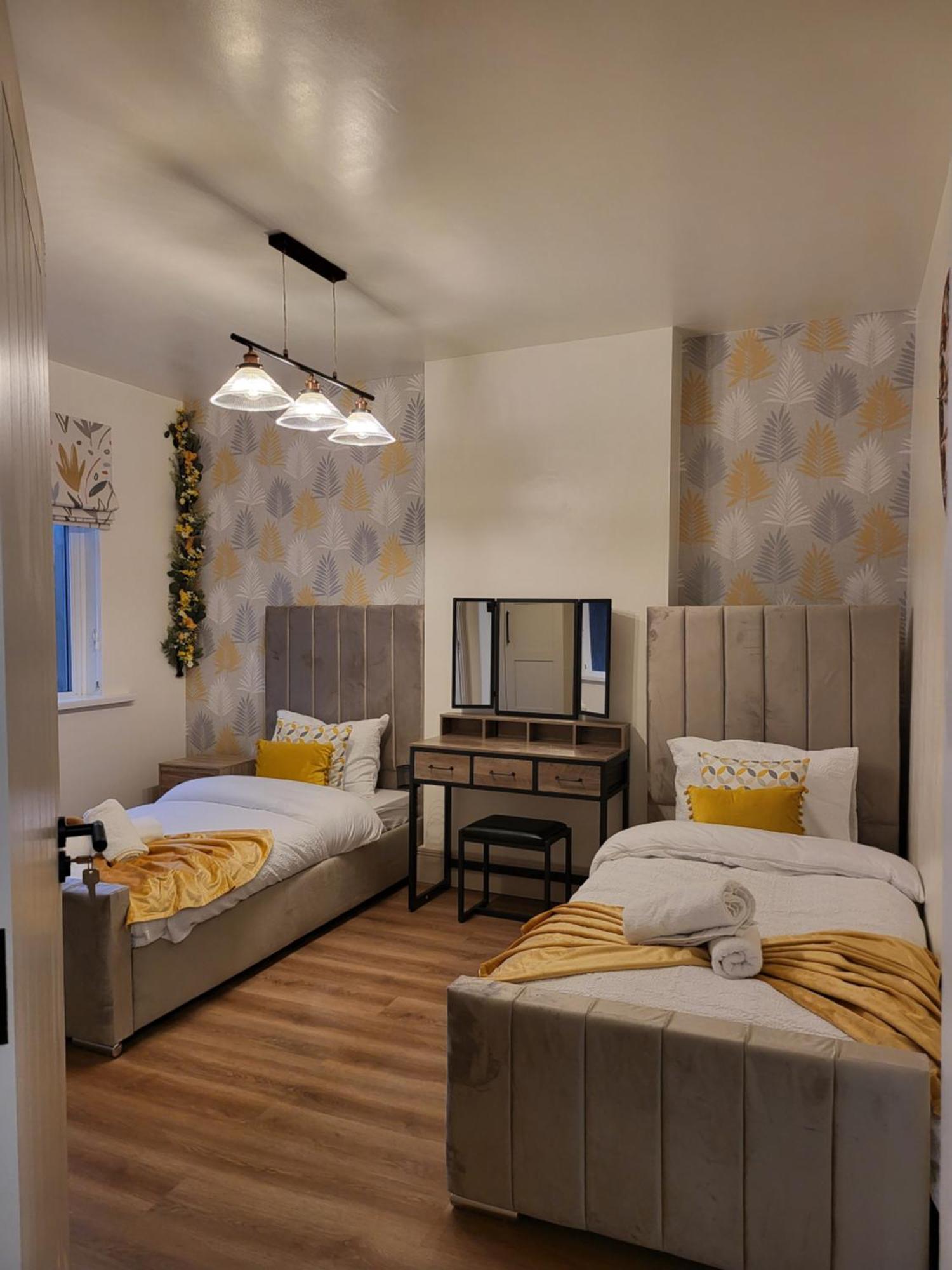 Country Style Modern Self Catering 3 Bedroom Bungalow In Blackpool Bagian luar foto